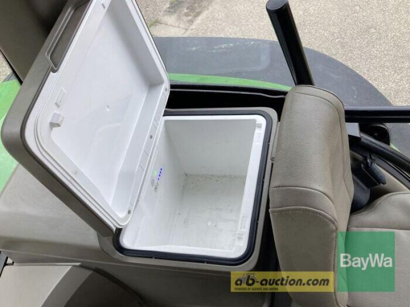 Traktor des Typs John Deere 8R 370, Gebrauchtmaschine in Obertraubling (Bild 8)