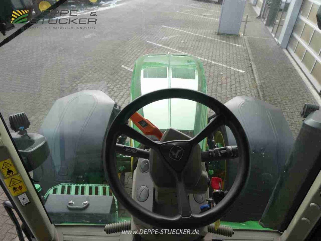 Traktor of the type John Deere 8R 370, Gebrauchtmaschine in Lauterberg/Barbis (Picture 15)