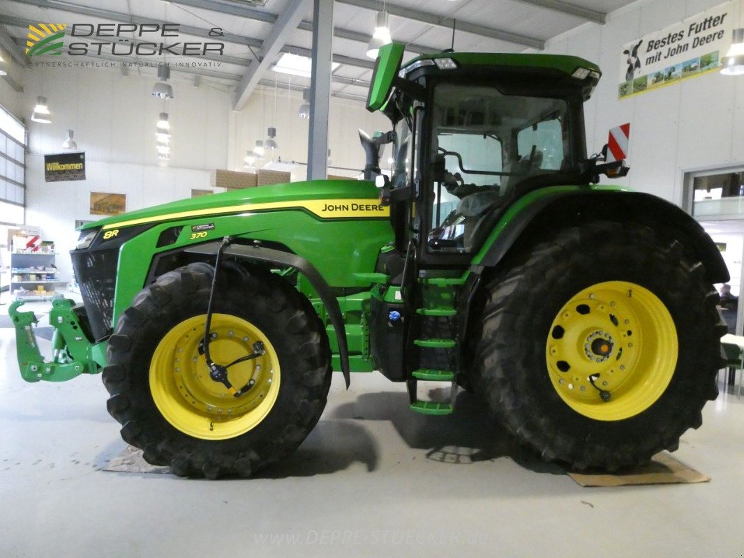 Traktor типа John Deere 8R 370, Gebrauchtmaschine в Lauterberg/Barbis (Фотография 3)