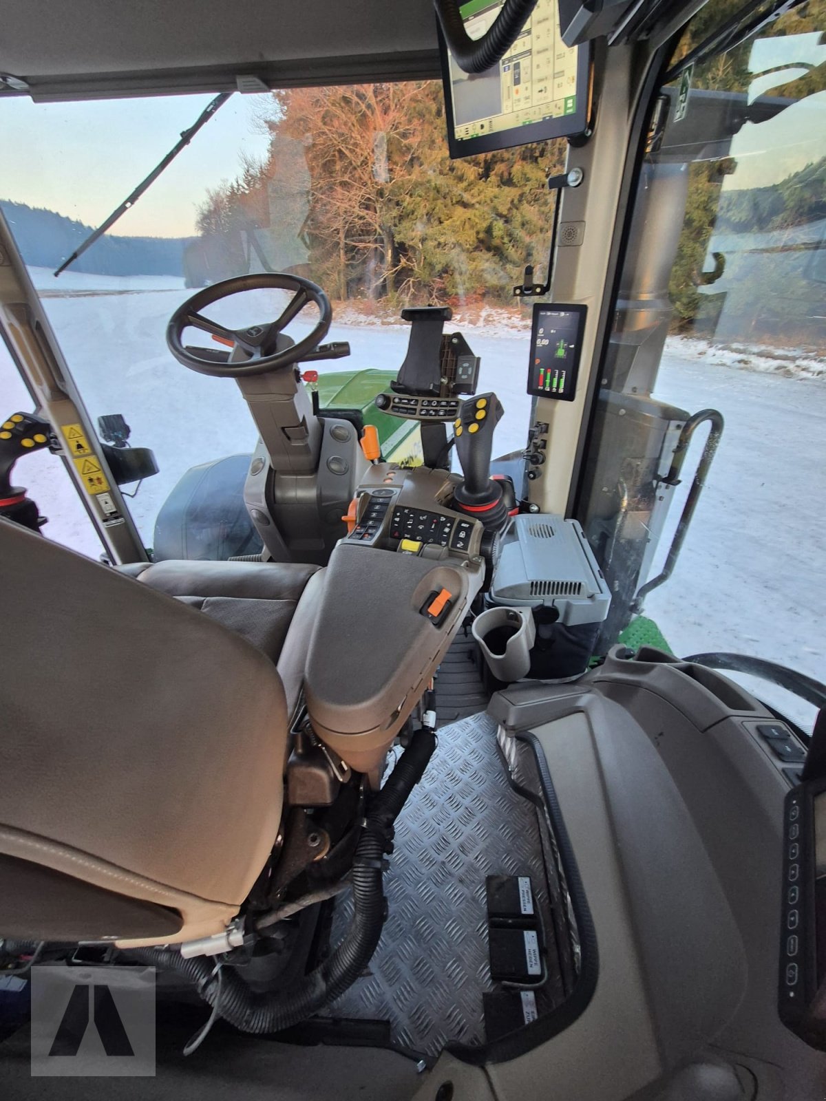 Traktor типа John Deere 8R 370, Gebrauchtmaschine в Lauterhofen (Фотография 10)