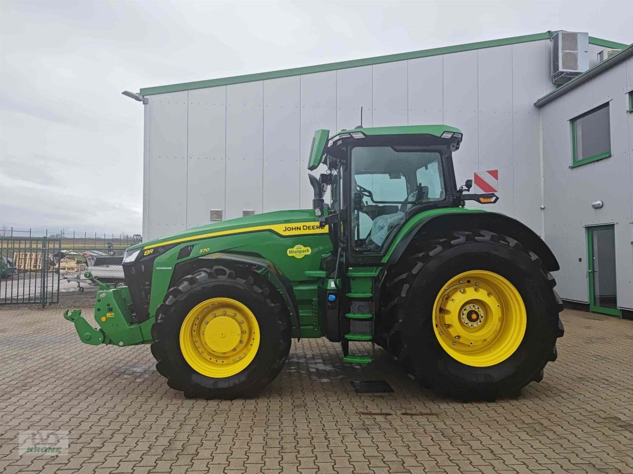 Traktor des Typs John Deere 8R 370, Gebrauchtmaschine in Zorbau (Bild 9)