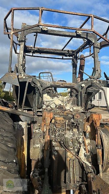 Traktor des Typs John Deere 8R340 *Auto Powr*, Gebrauchtmaschine in Salsitz (Bild 3)