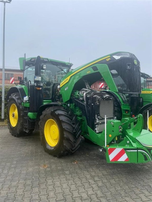 Traktor от тип John Deere 8R340 Kun 350 Timer! Active Seat. GPS. StarFire. RTK. Signature Edition. Ultimate pakker., Gebrauchtmaschine в Kolding (Снимка 1)