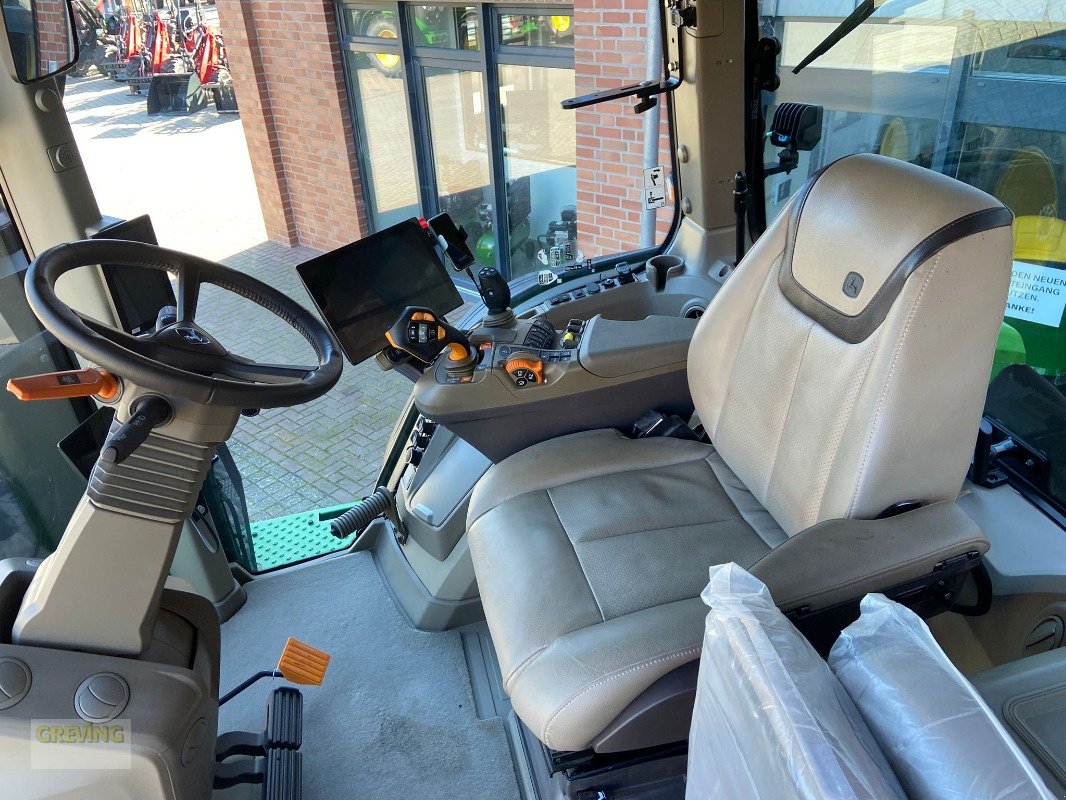 Traktor des Typs John Deere 8R370 eAuto Powr, Neumaschine in Ahaus (Bild 9)