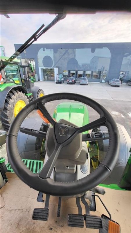 Traktor des Typs John Deere 8R370 Kommer snart. Vi giver 100 timers reklamationsret i DK!!! Ring til Ulrik 0045-40255544, Gebrauchtmaschine in Kolding (Bild 6)