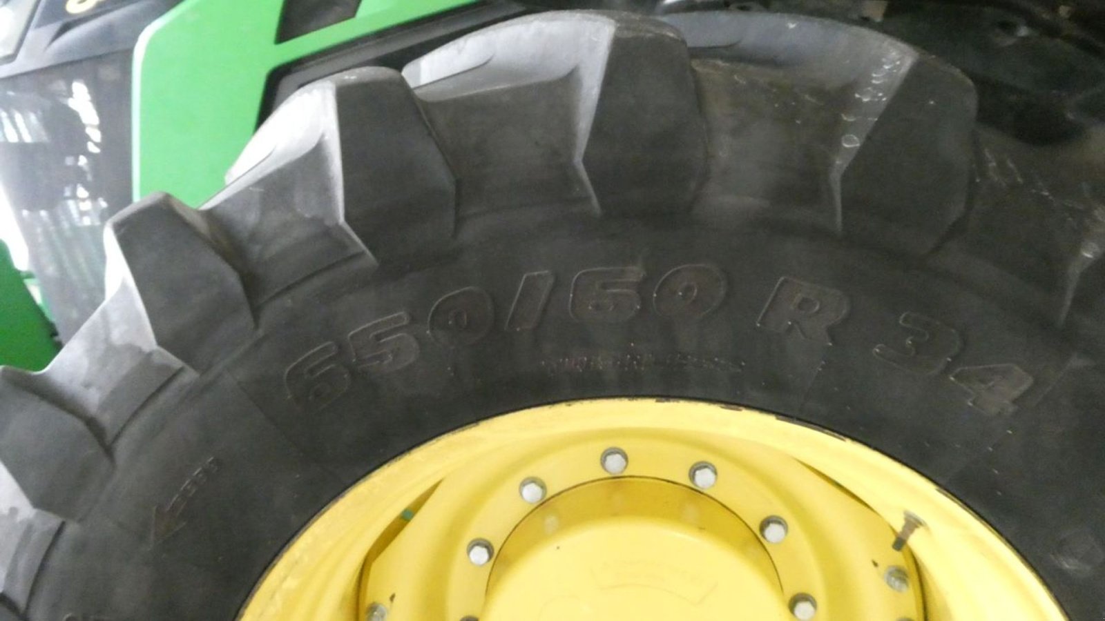 Traktor des Typs John Deere 8R370 Premium Edition. 900/60R42 Dæk og hjulvægte . ., Gebrauchtmaschine in Kolding (Bild 13)