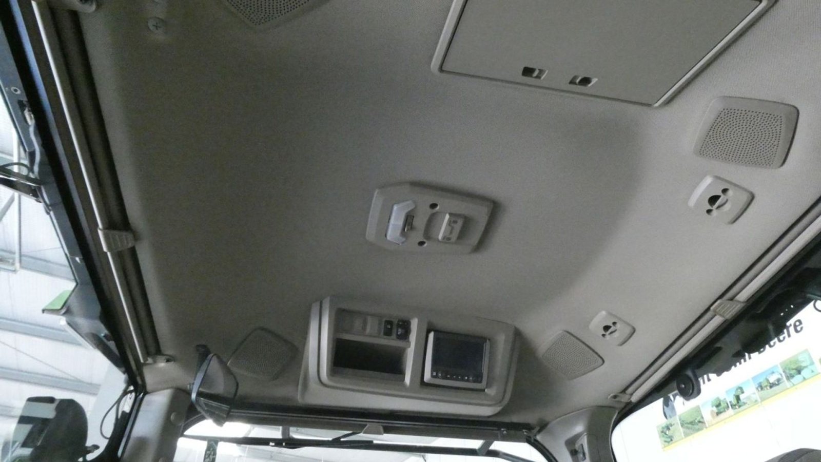 Traktor des Typs John Deere 8R370 Premium Edition. 900/60R42 Dæk og hjulvægte . ., Gebrauchtmaschine in Kolding (Bild 17)