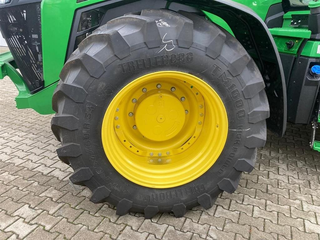 Traktor от тип John Deere 8R370, Gebrauchtmaschine в Kolding (Снимка 5)
