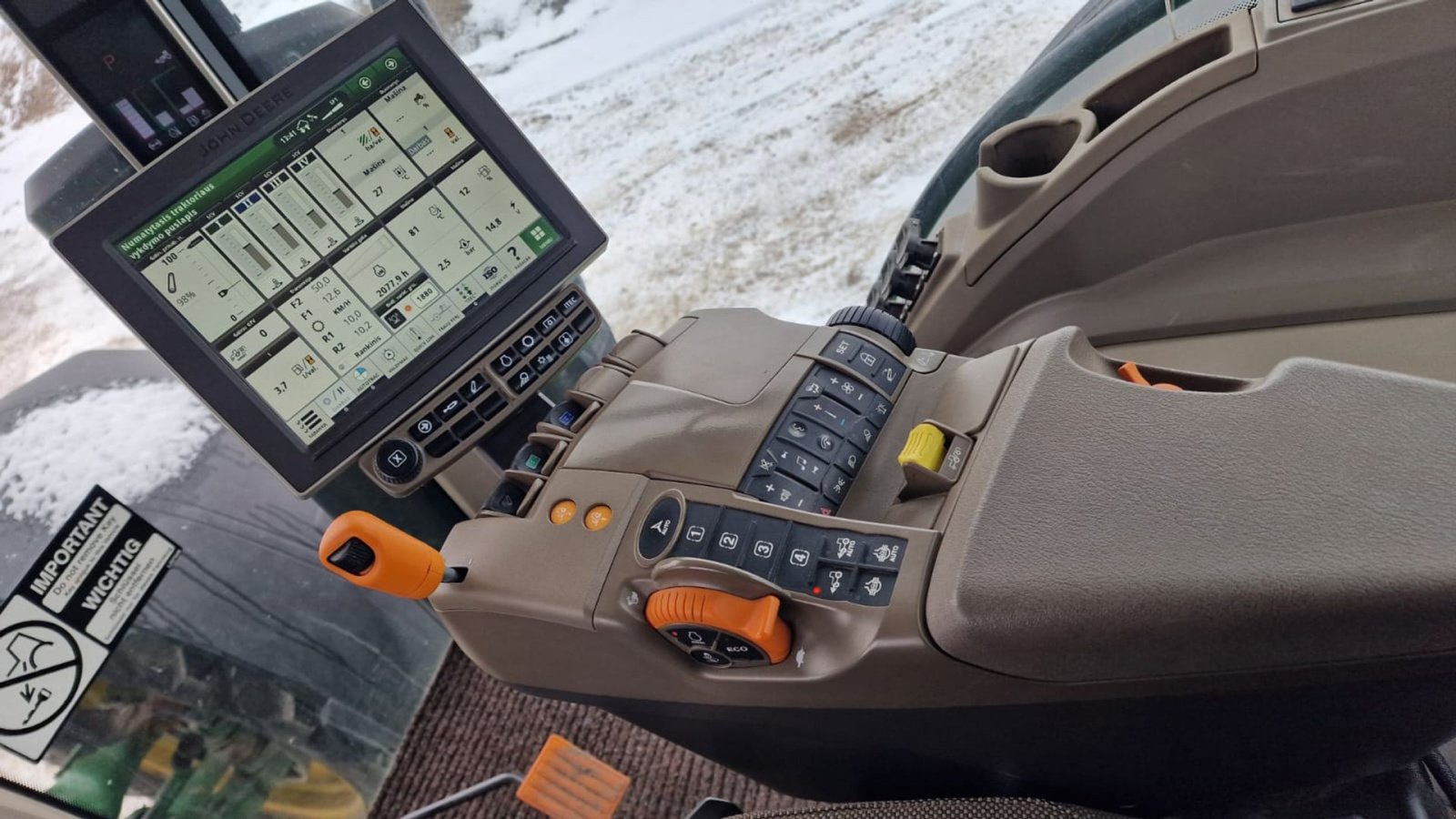 Traktor типа John Deere 8R370, Gebrauchtmaschine в Kaunas (Фотография 13)