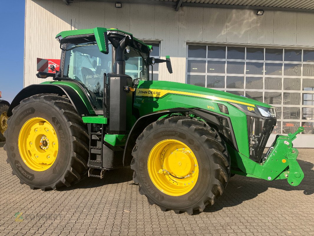 Traktor typu John Deere 8R370, Gebrauchtmaschine w Sonnewalde (Zdjęcie 4)