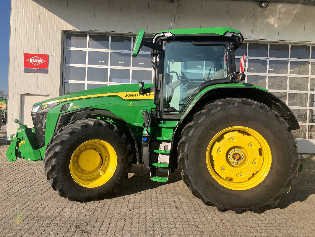Traktor typu John Deere 8R370, Gebrauchtmaschine w Sonnewalde (Zdjęcie 2)