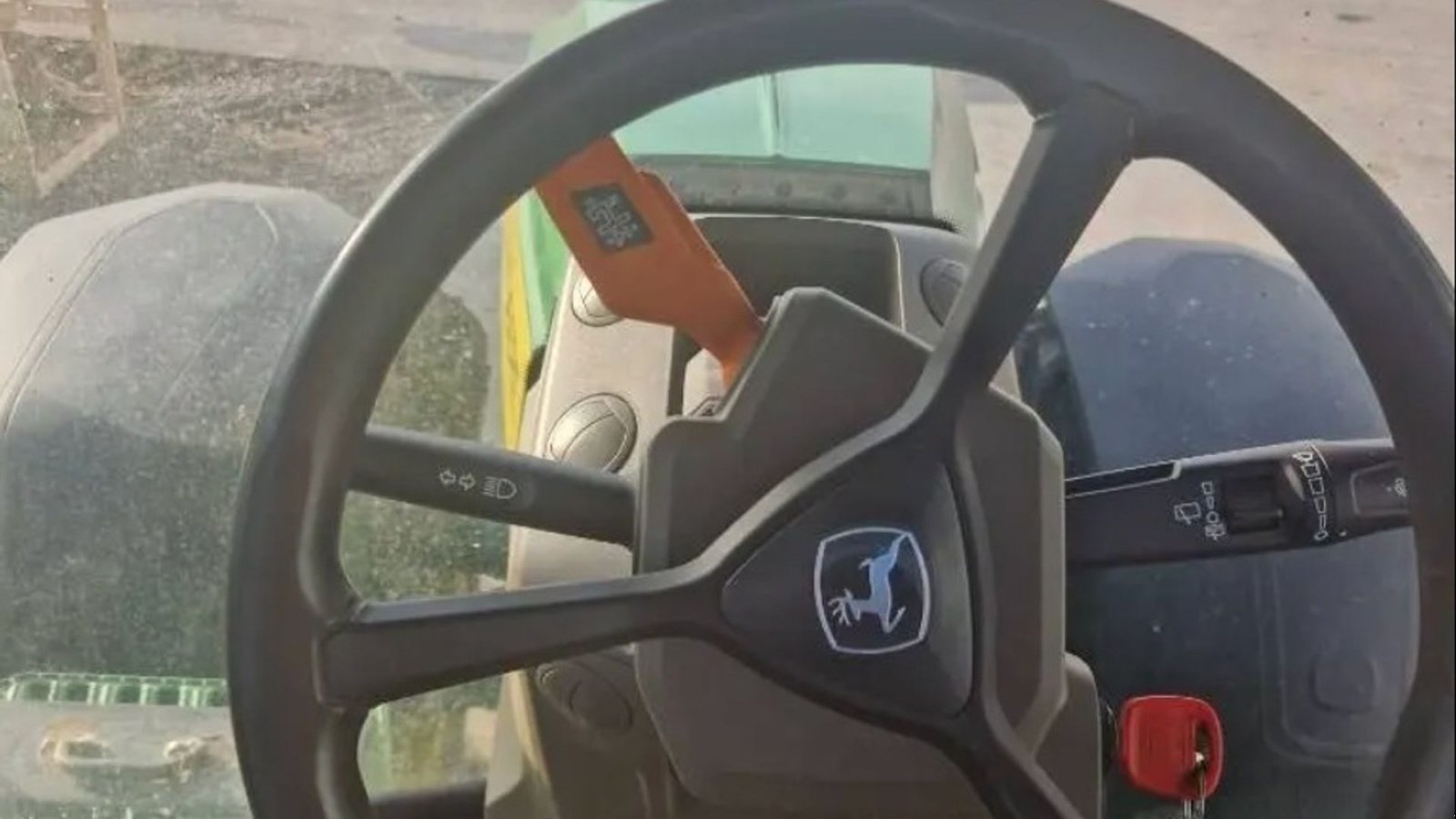 Traktor от тип John Deere 8R410 E23. StarFire GPS og RTK signal., Gebrauchtmaschine в Kolding (Снимка 6)