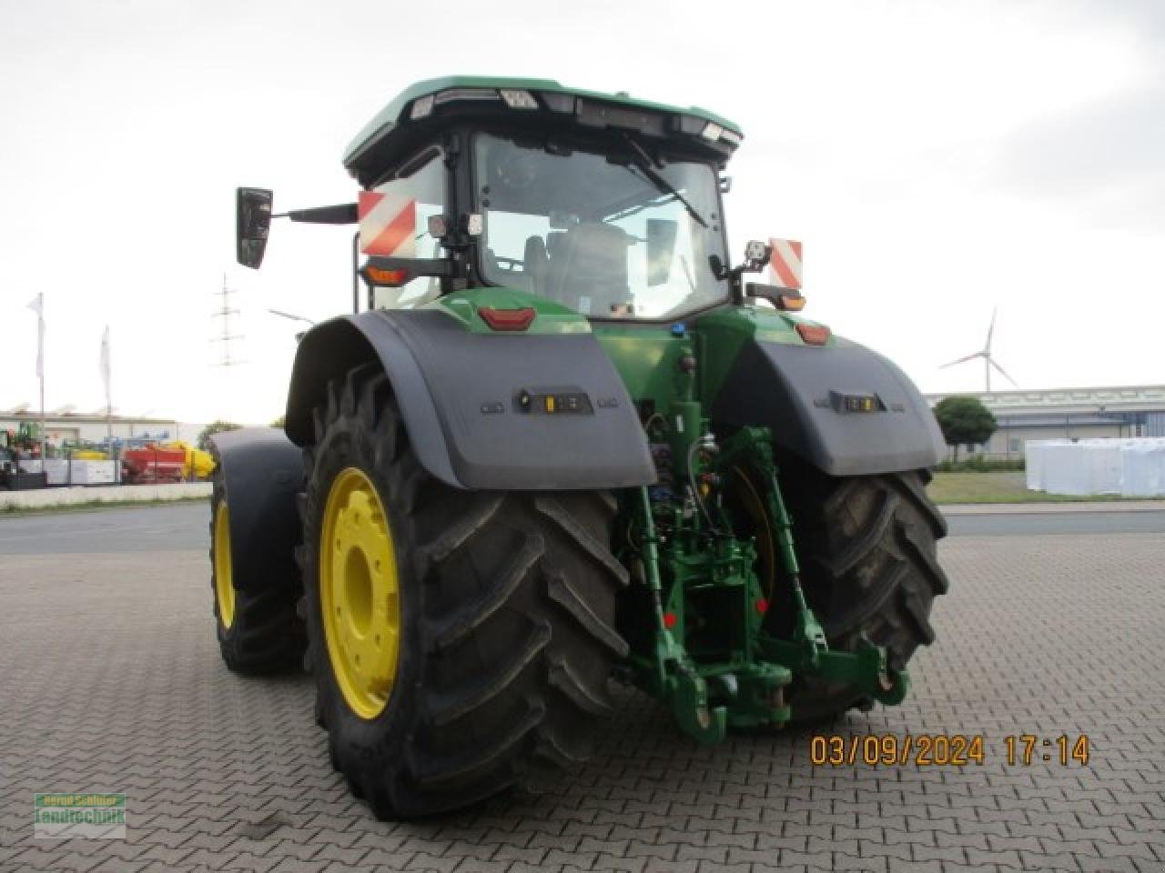 Traktor типа John Deere 8R410 EIVT, Gebrauchtmaschine в Büren (Фотография 3)
