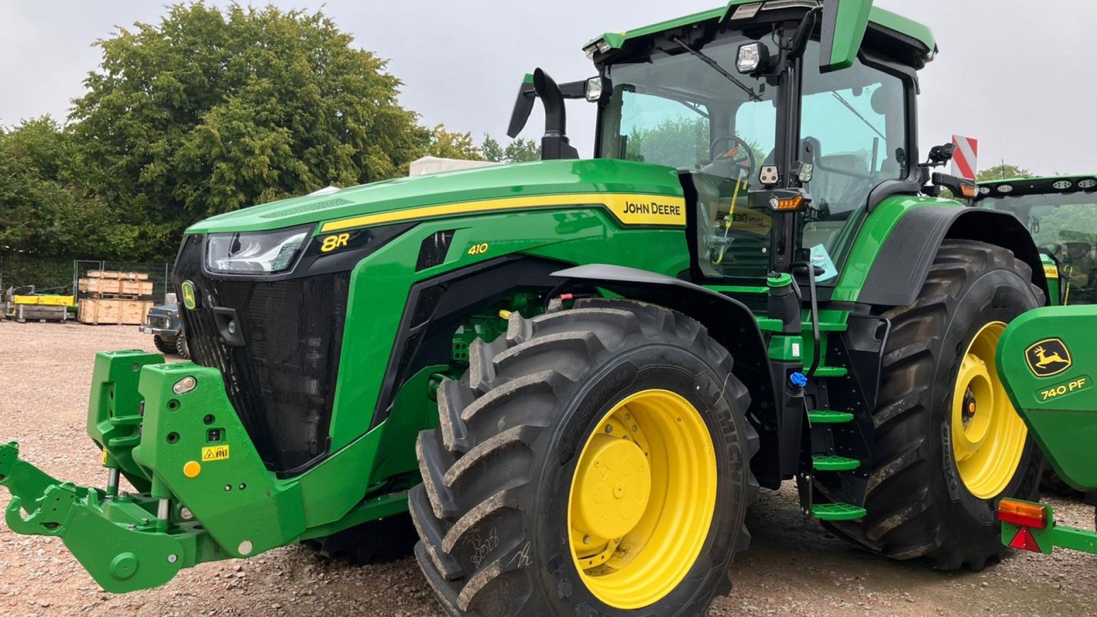 Traktor del tipo John Deere 8R410 Kun 50 timer., Gebrauchtmaschine In Kolding (Immagine 1)