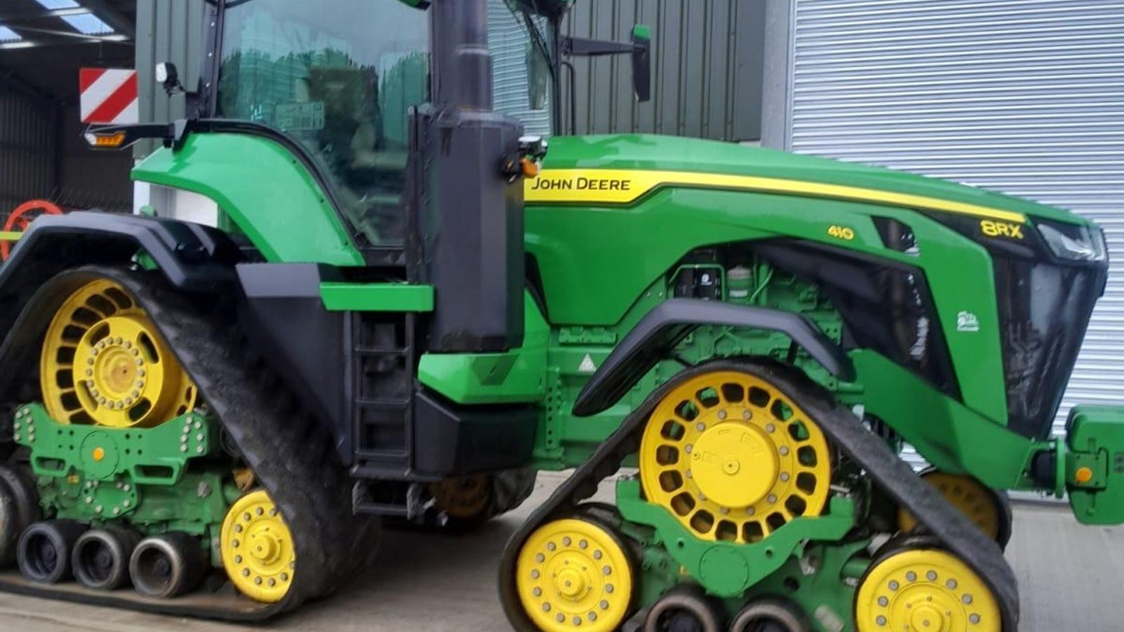 Traktor des Typs John Deere 8RX410 Kommer på HELT NYE BÆLTER!!!, Gebrauchtmaschine in Kolding (Bild 14)