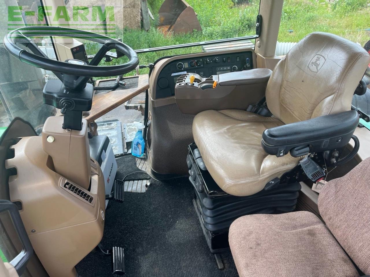 Traktor от тип John Deere 9530T, Gebrauchtmaschine в Hamburg (Снимка 8)