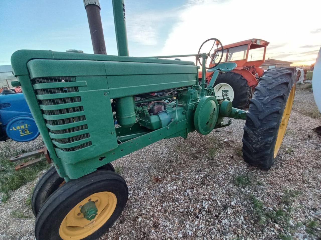 Traktor типа John Deere B, Gebrauchtmaschine в Pragsdorf (Фотография 3)