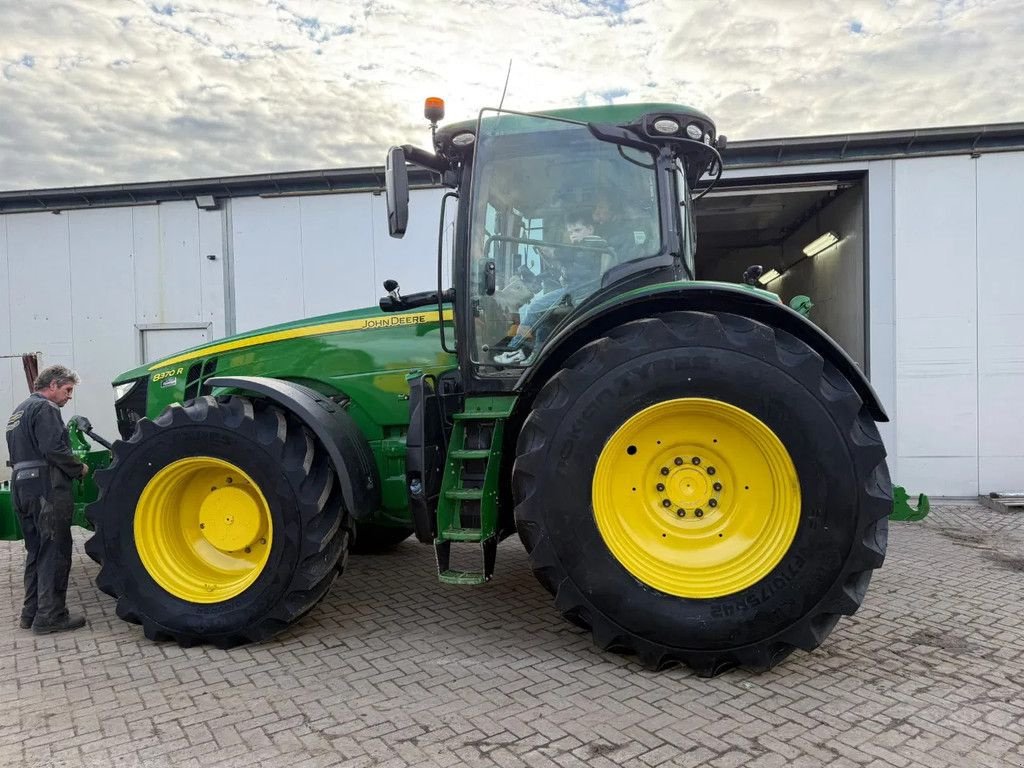 Traktor типа John Deere JD 8370 R Autopower NIEUWE BANDEN, Gebrauchtmaschine в Ruinerwold (Фотография 2)