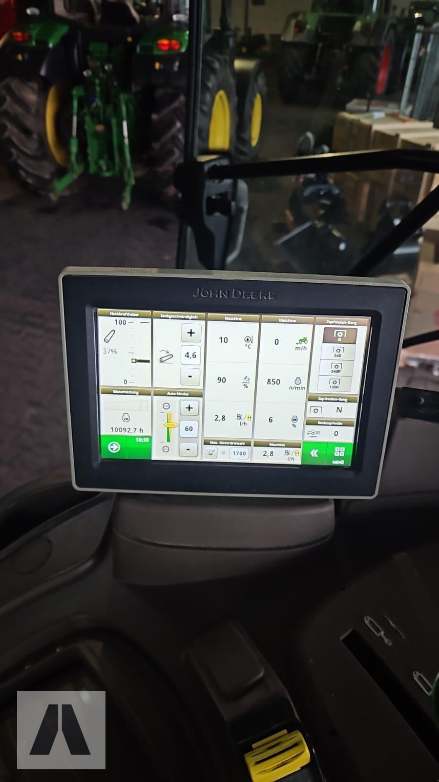 Traktor Türe ait John Deere John Deere 6110R 6110 R AutoQuad EcoPlus, Gebrauchtmaschine içinde Regensburg (resim 18)