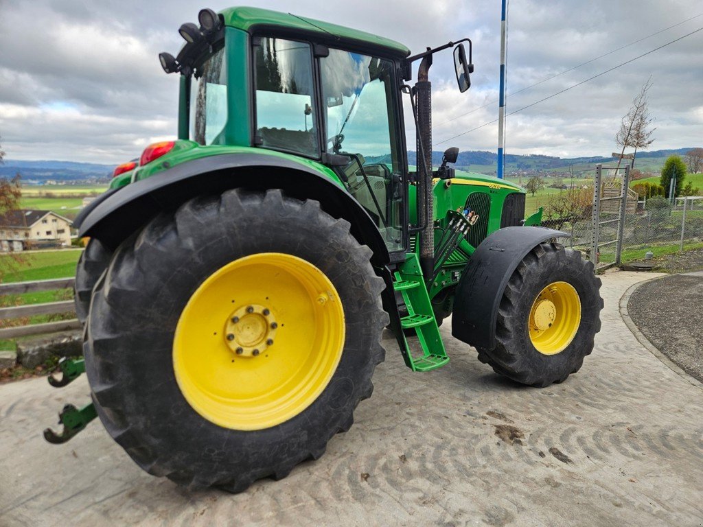 Traktor des Typs John Deere Sonstiges, Gebrauchtmaschine in Ettiswil (Bild 2)