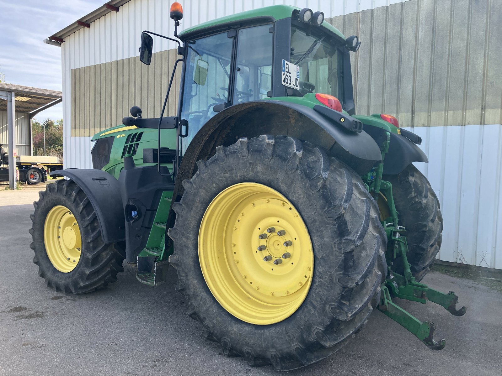 Traktor des Typs John Deere TRACTEUR JOHN DEERE 6175 M, Gebrauchtmaschine in VAROIS & CHAIGNOT (Bild 7)