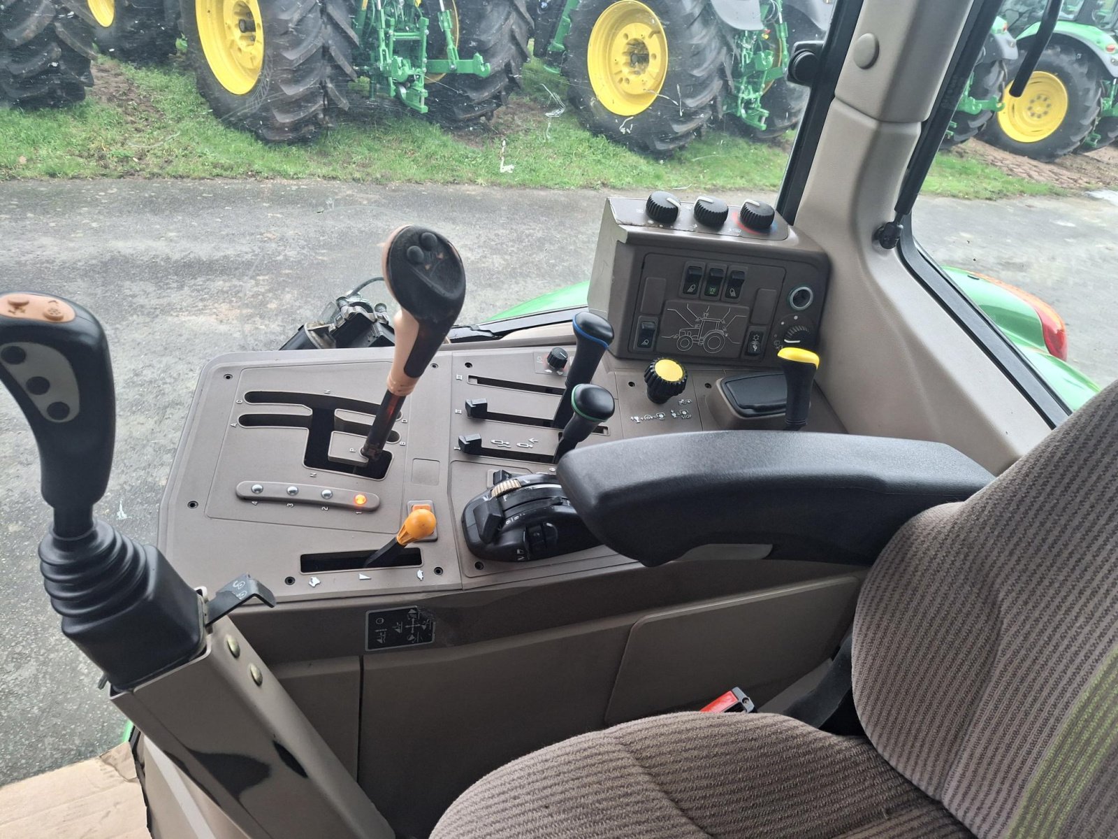 Traktor del tipo John Deere TRACTEUR OCC, Gebrauchtmaschine en Les Touches (Imagen 6)