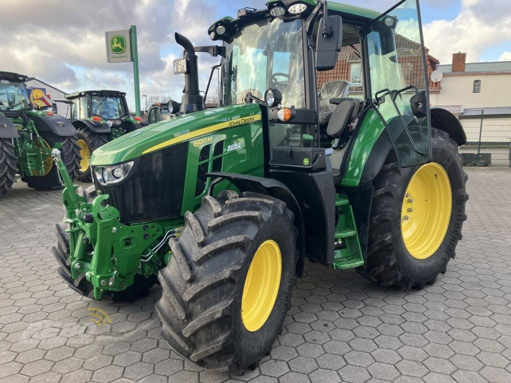 Traktor del tipo John Deere TRAKTOR 6120M MIT KABINE, Gebrauchtmaschine en Albersdorf (Imagen 1)