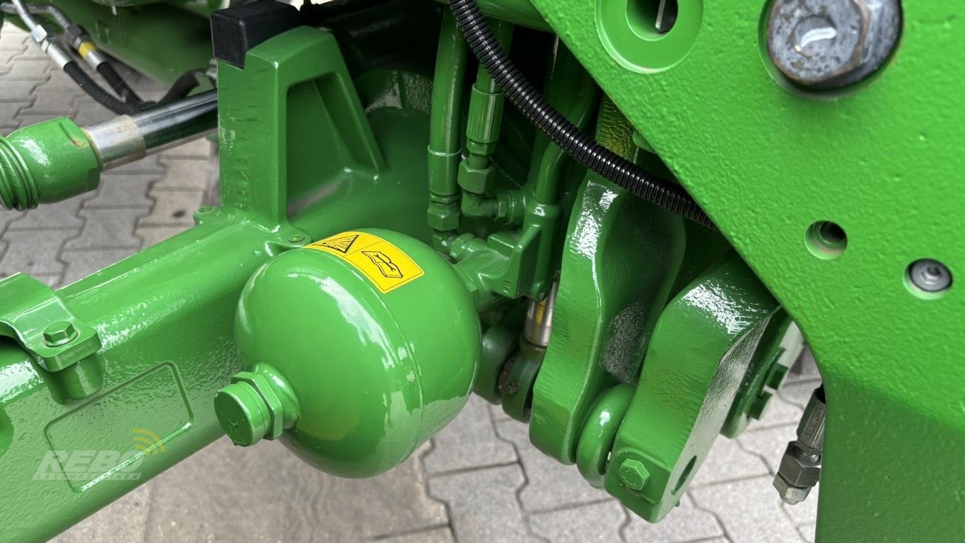 Traktor of the type John Deere TRAKTOR 6120M MIT KABINE, Neumaschine in Nordenham (Picture 13)
