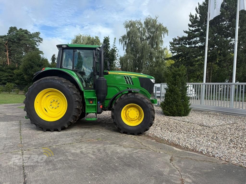 Traktor Türe ait John Deere TRAKTOR 6195M MIT KABINE, Neumaschine içinde Visbek/Rechterfeld (resim 4)