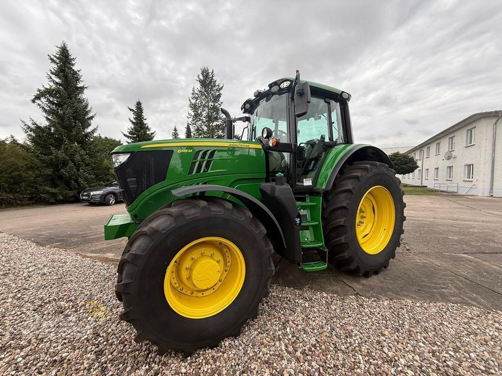 Traktor Türe ait John Deere TRAKTOR 6195M MIT KABINE, Neumaschine içinde Visbek/Rechterfeld (resim 2)