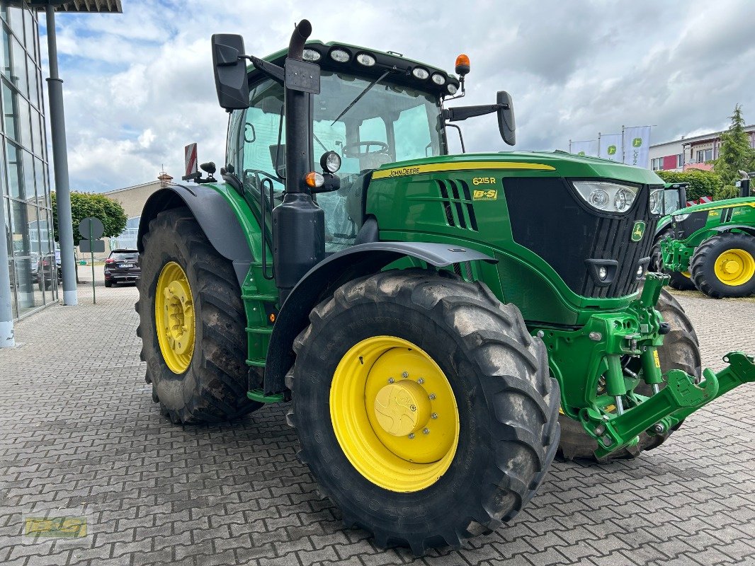 Traktor des Typs John Deere TRAKTOR 6215R, Neumaschine in Grabow (Bild 8)