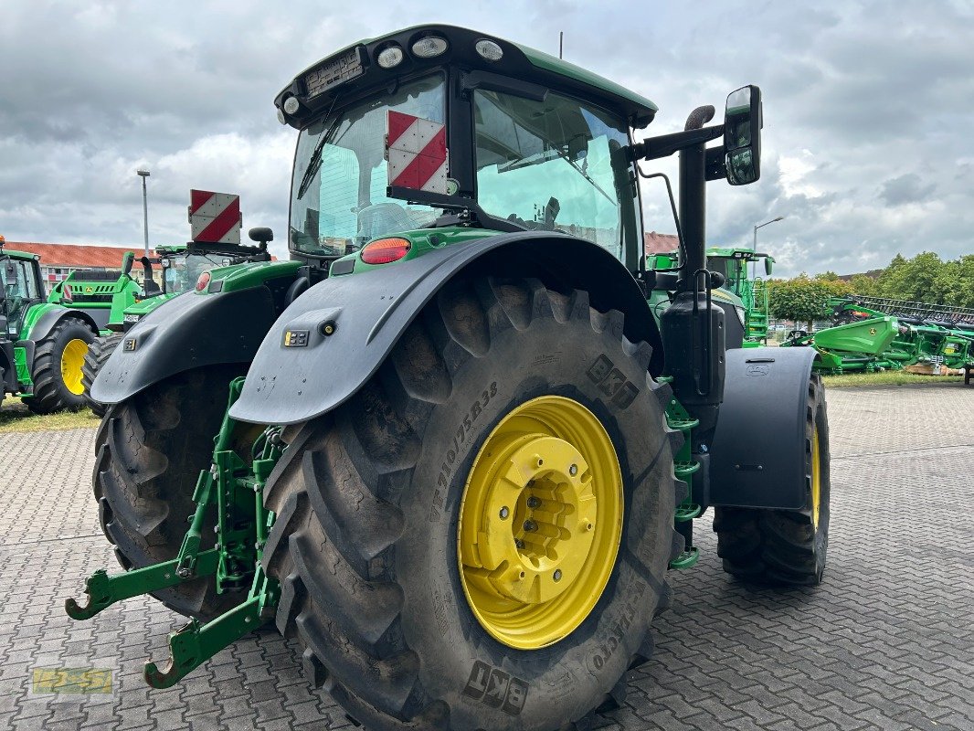 Traktor des Typs John Deere TRAKTOR 6215R, Neumaschine in Grabow (Bild 9)