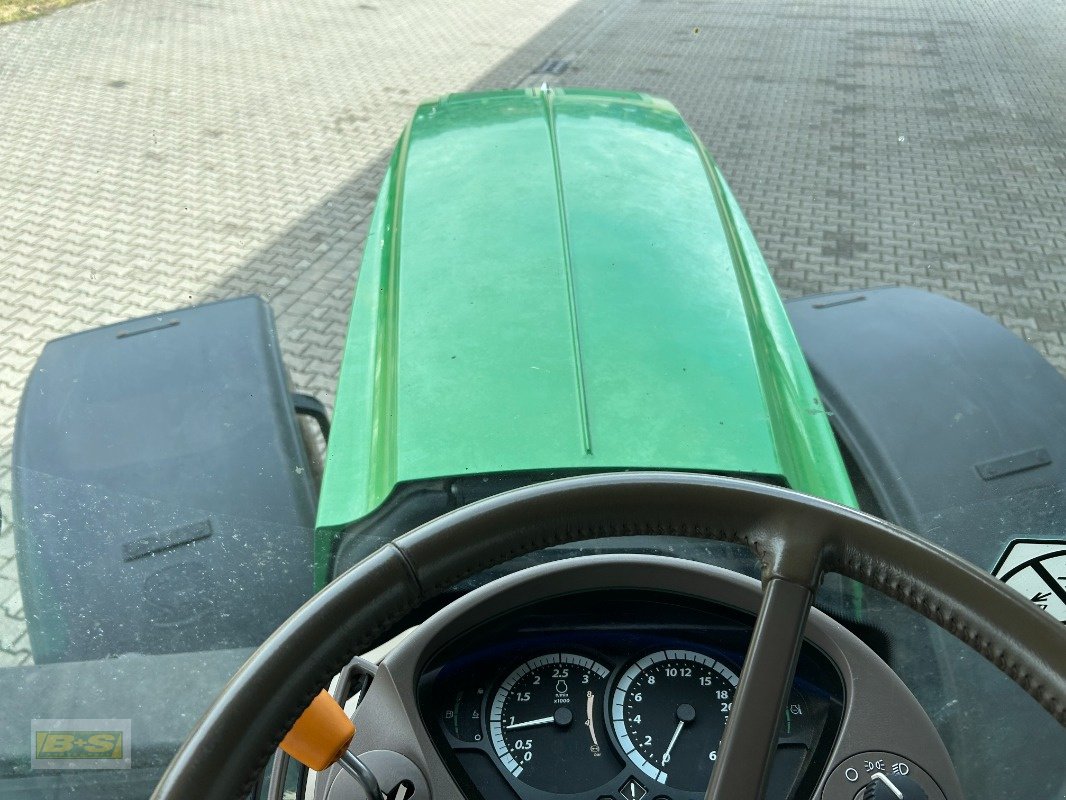 Traktor des Typs John Deere TRAKTOR 6215R, Neumaschine in Grabow (Bild 17)