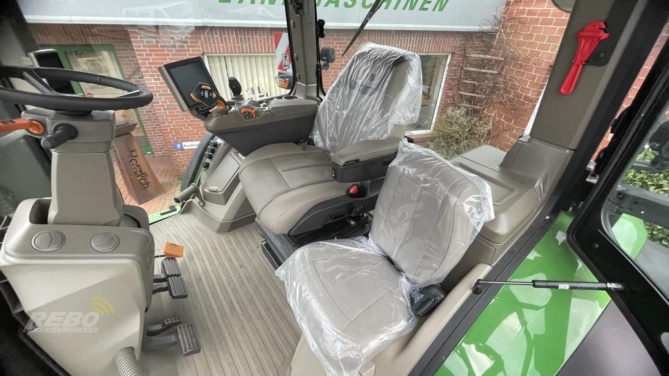 Traktor des Typs John Deere TRAKTOR 7R 350, Neumaschine in Visbek/Rechterfeld (Bild 31)