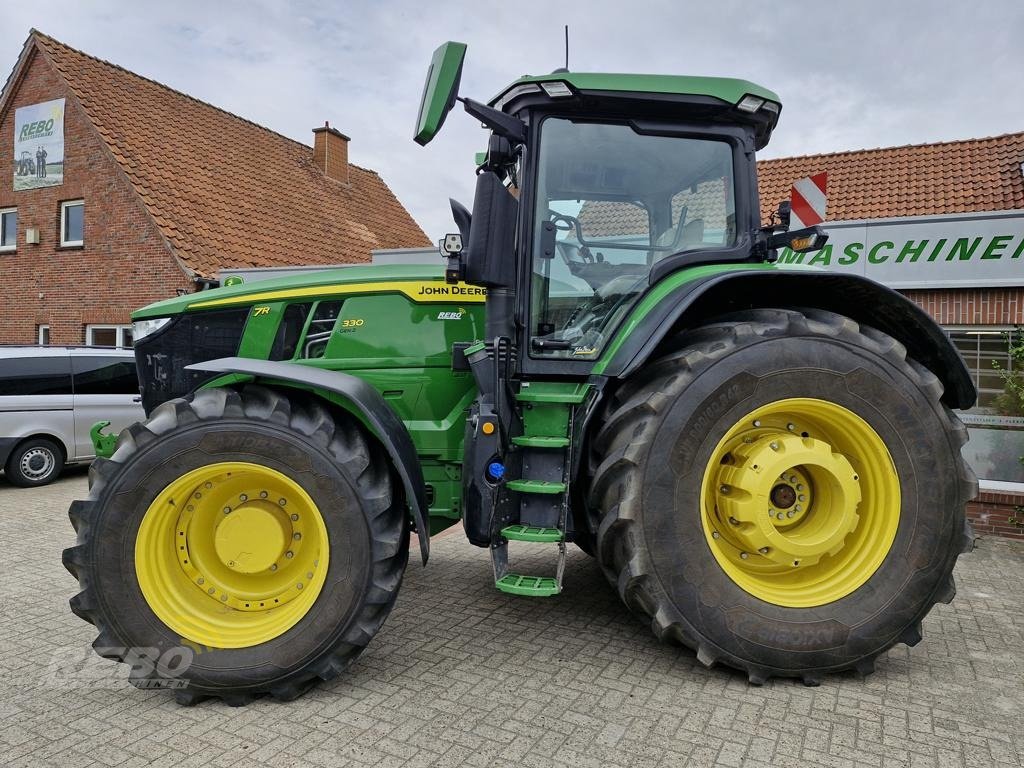 Traktor του τύπου John Deere TRAKTOR 7R330, Neumaschine σε Visbek/Rechterfeld (Φωτογραφία 2)