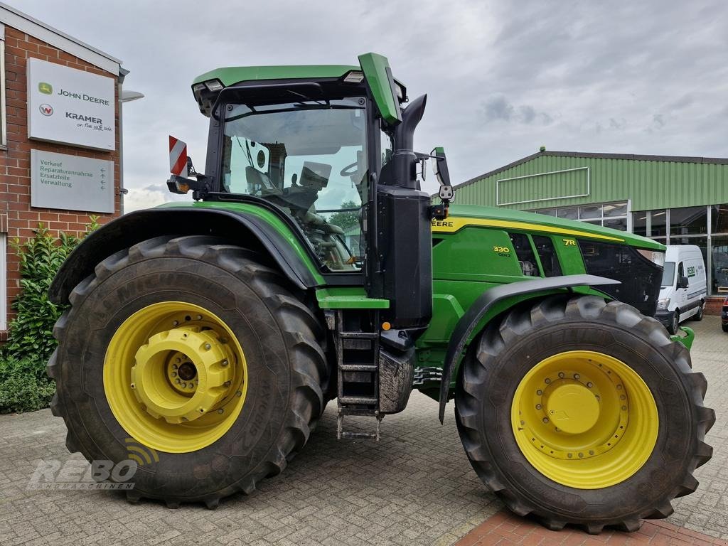 Traktor του τύπου John Deere TRAKTOR 7R330, Neumaschine σε Visbek/Rechterfeld (Φωτογραφία 7)