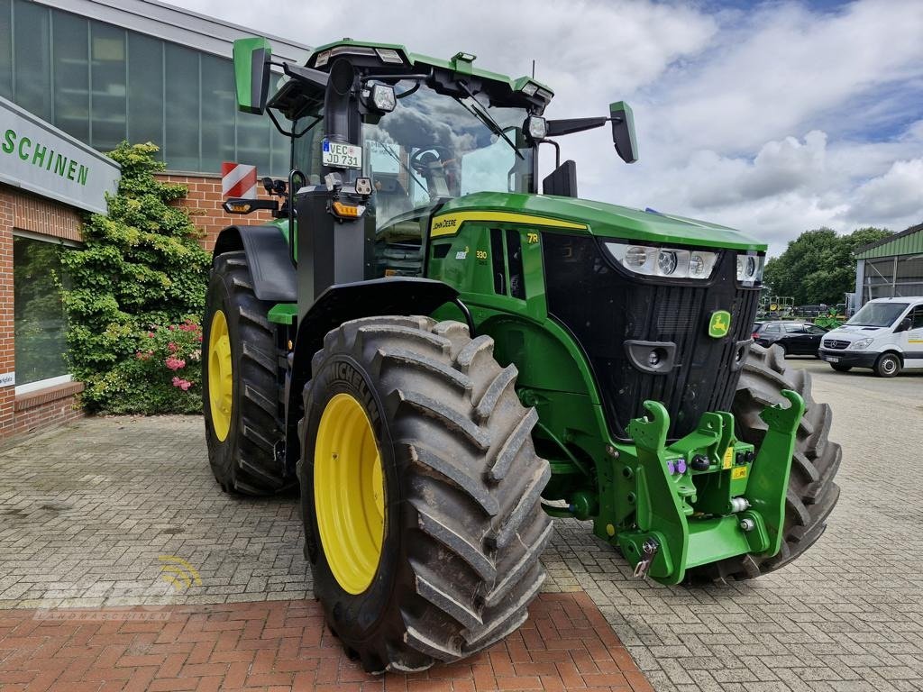 Traktor des Typs John Deere TRAKTOR 7R330, Neumaschine in Visbek/Rechterfeld (Bild 8)