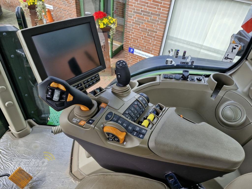 Traktor des Typs John Deere TRAKTOR 7R330, Neumaschine in Visbek/Rechterfeld (Bild 12)