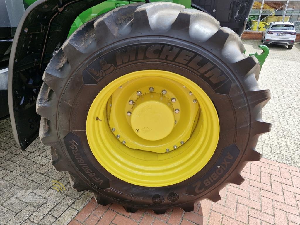 Traktor des Typs John Deere TRAKTOR 7R330, Neumaschine in Visbek/Rechterfeld (Bild 19)