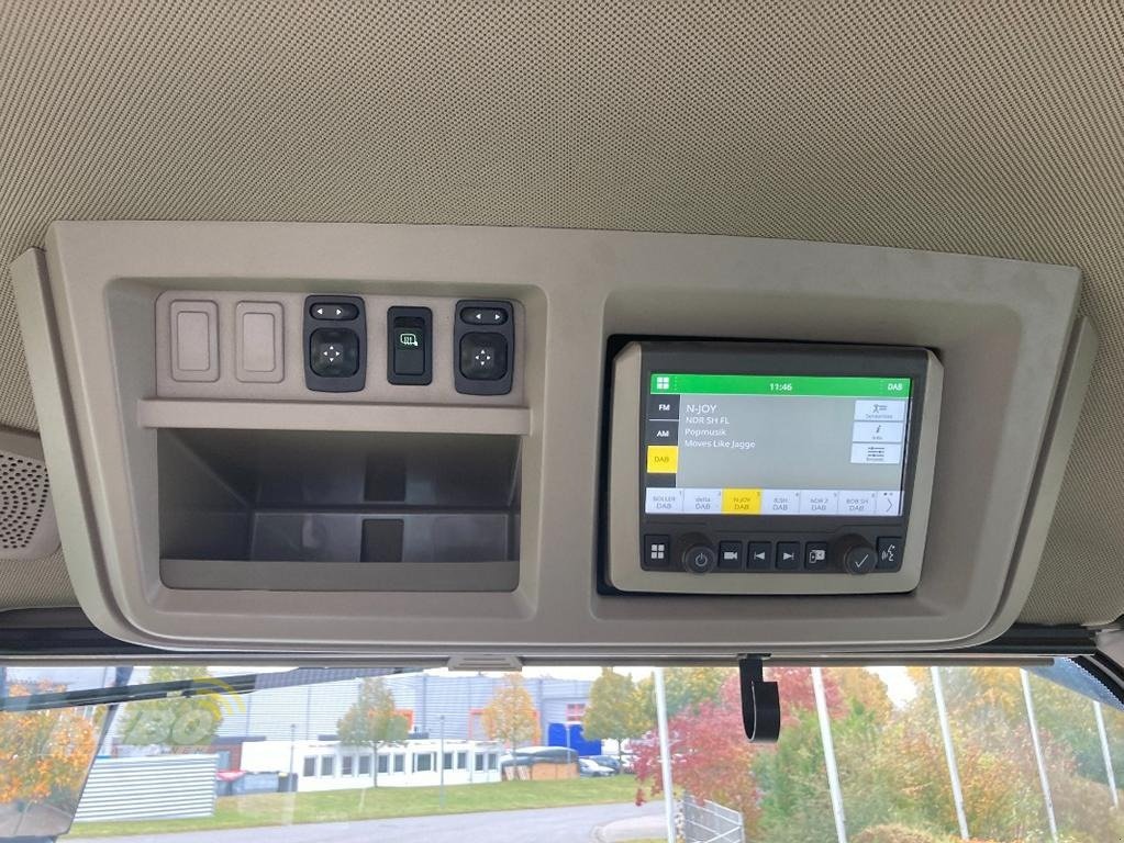 Traktor of the type John Deere TRAKTOR 7R330, Gebrauchtmaschine in Sörup (Picture 17)