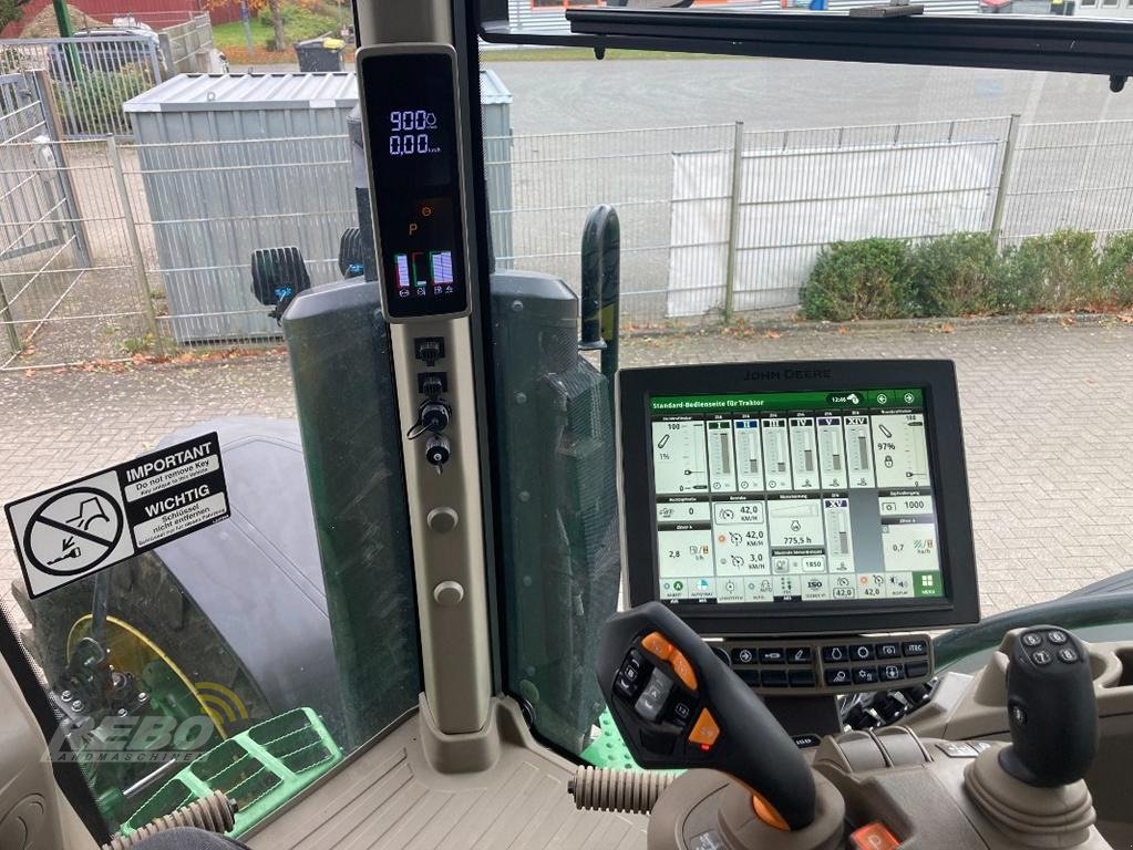 Traktor of the type John Deere TRAKTOR 7R330, Gebrauchtmaschine in Sörup (Picture 18)