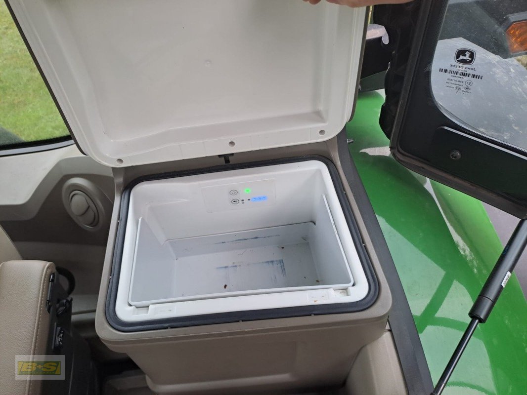 Traktor Türe ait John Deere TRAKTOR 7R330, Neumaschine içinde Neustadt Dosse (resim 7)