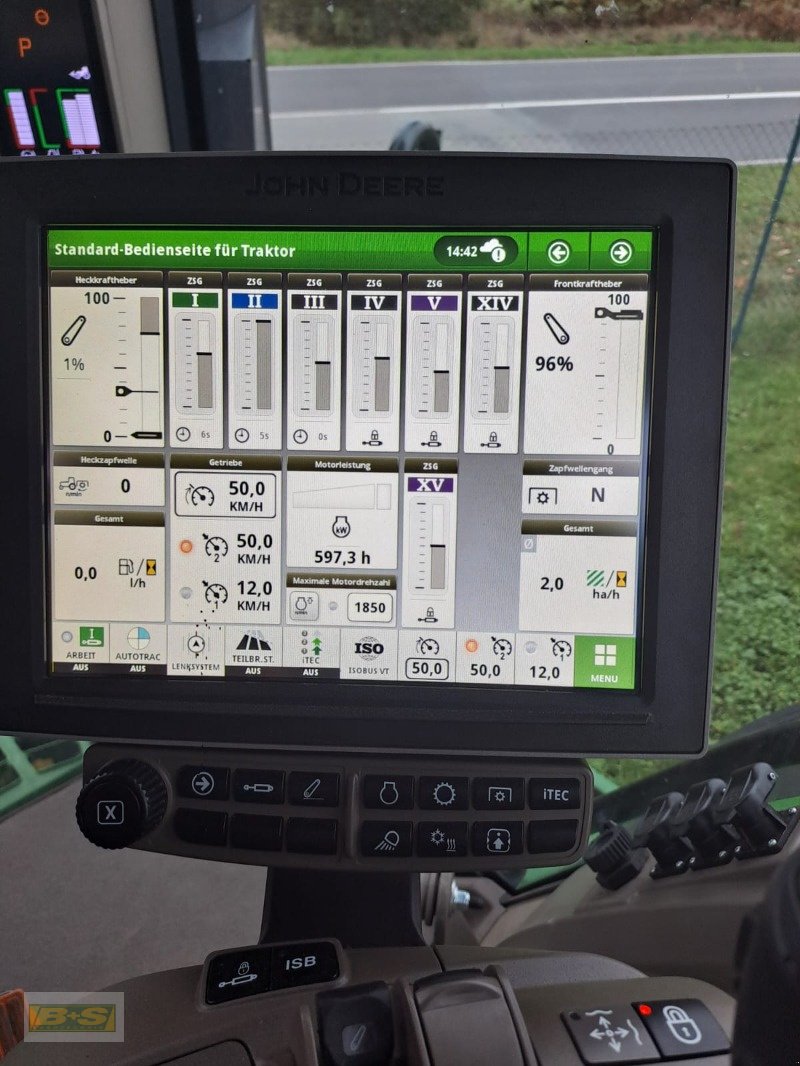 Traktor Türe ait John Deere TRAKTOR 7R330, Neumaschine içinde Neustadt Dosse (resim 11)