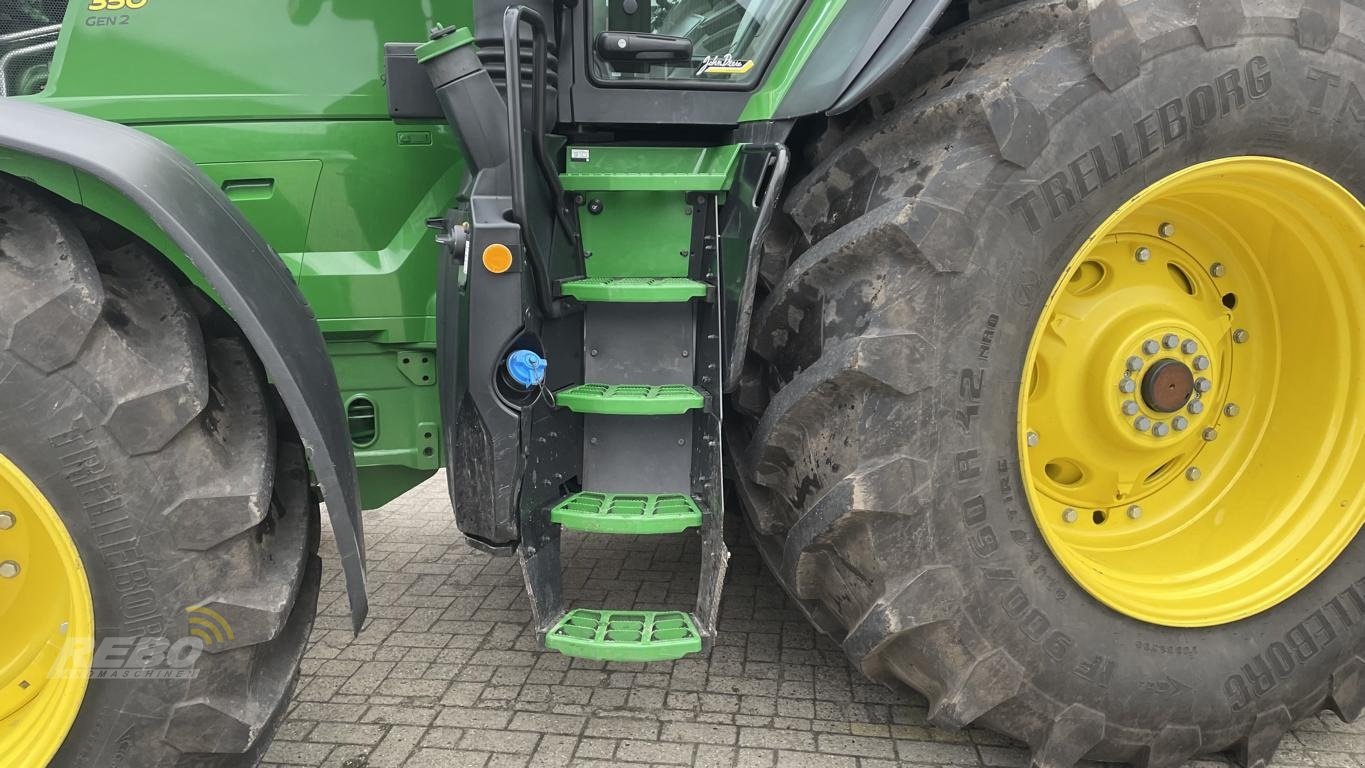 Traktor des Typs John Deere TRAKTOR 7R350, Neumaschine in Aurich (Bild 11)