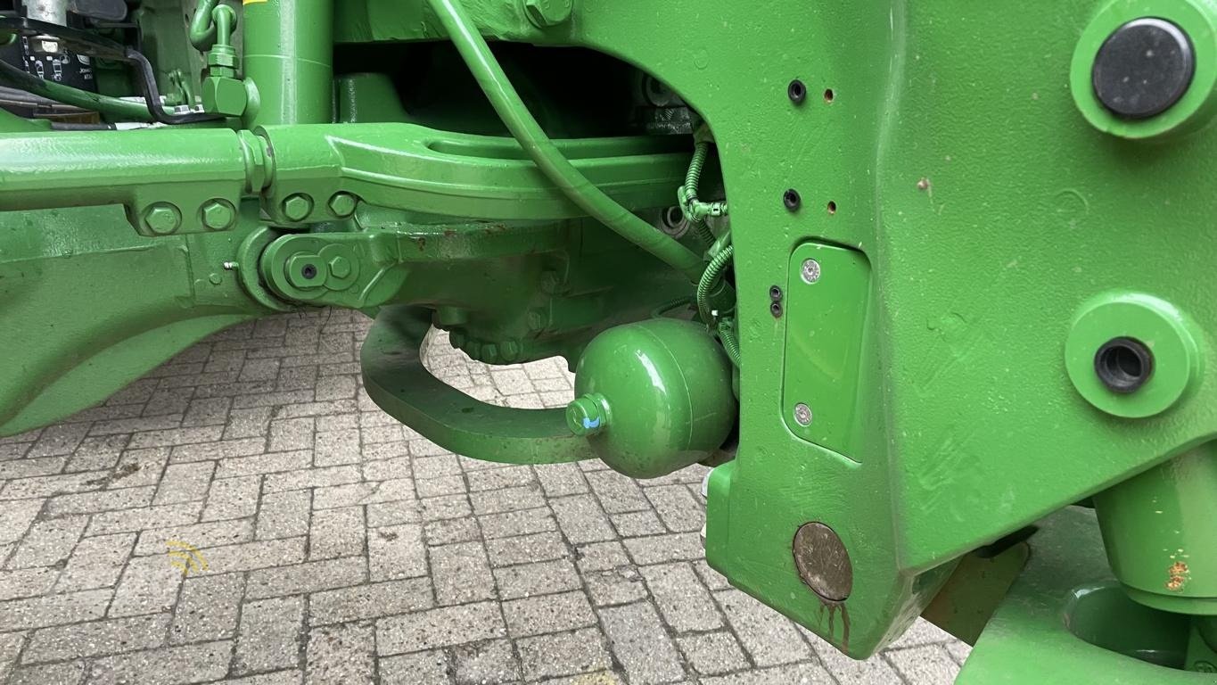 Traktor des Typs John Deere TRAKTOR 7R350, Neumaschine in Aurich (Bild 16)