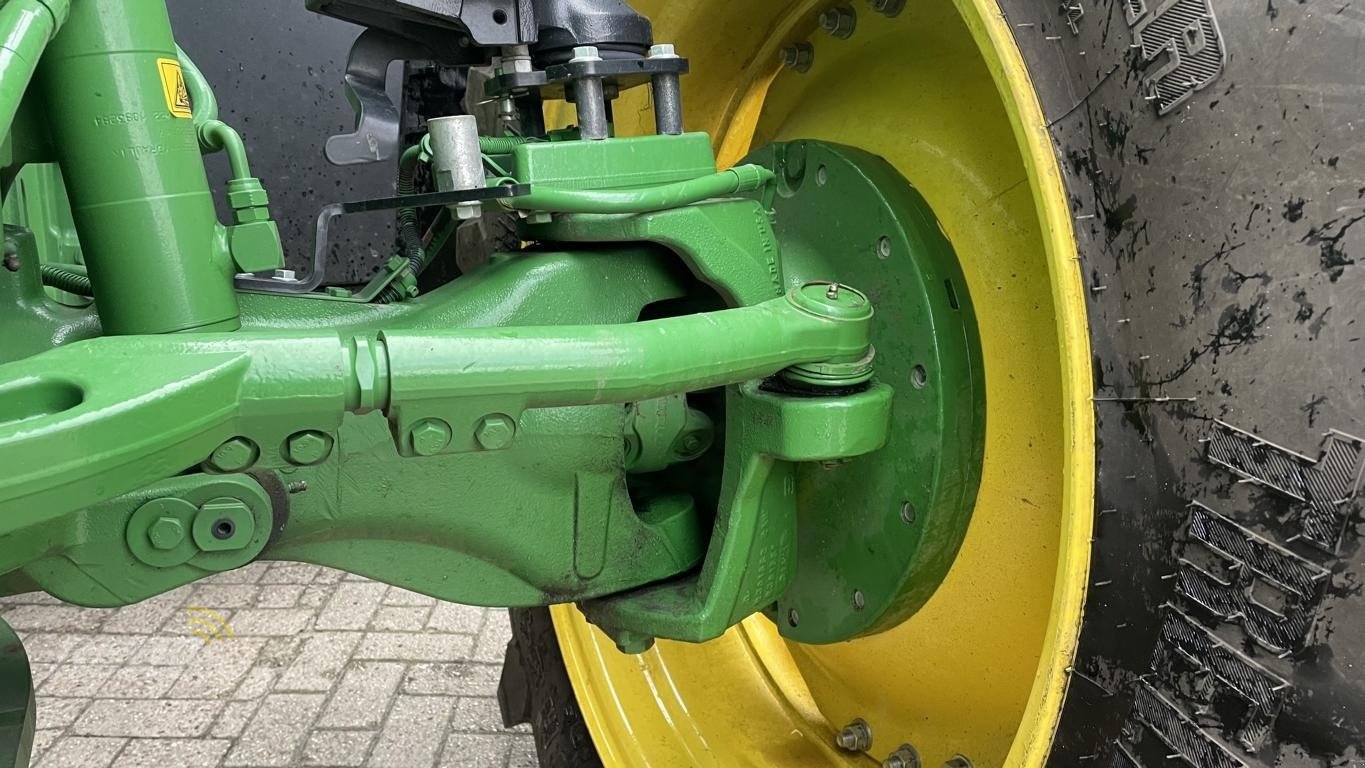 Traktor des Typs John Deere TRAKTOR 7R350, Neumaschine in Aurich (Bild 18)