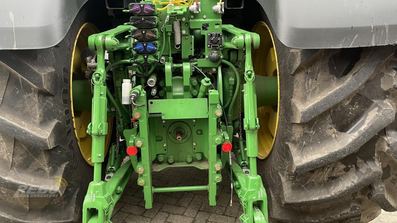 Traktor des Typs John Deere TRAKTOR 7R350, Neumaschine in Aurich (Bild 28)