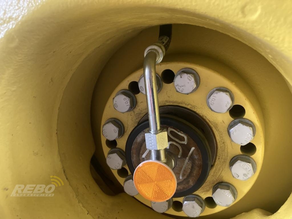 Traktor des Typs John Deere TRAKTOR 8R370, Neumaschine in Lütjenburg (Bild 14)