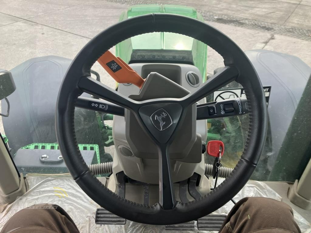 Traktor des Typs John Deere TRAKTOR 8R410, Neumaschine in Visbek/Rechterfeld (Bild 16)