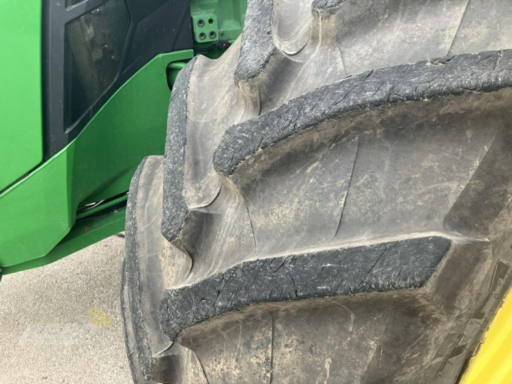 Traktor des Typs John Deere TRAKTOR 8R410, Neumaschine in Visbek/Rechterfeld (Bild 30)